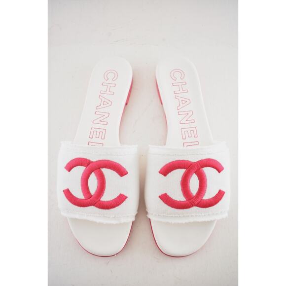 Chanel 24C White Fuchsia Pink CC Logo Fabric Knit Mule Slide Slip On Sandal 40.5 - Picture 9 of 15